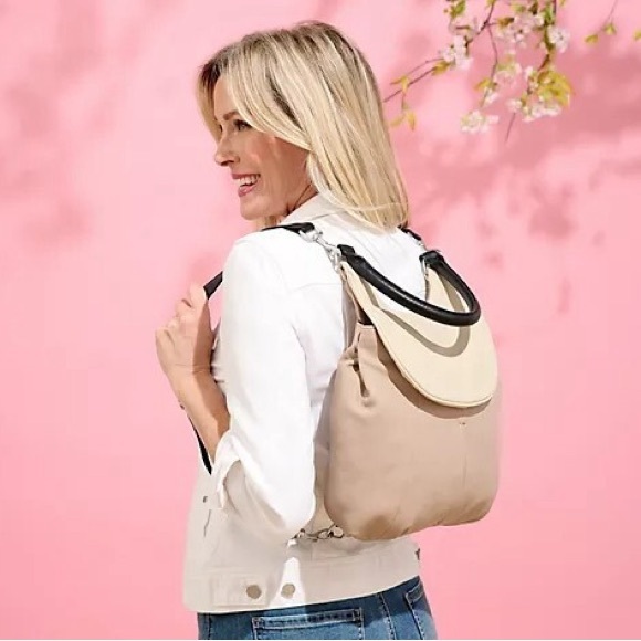 American Leather Co. White Floral Leather 2-1 Backpack Bag - Picture 2 of 11